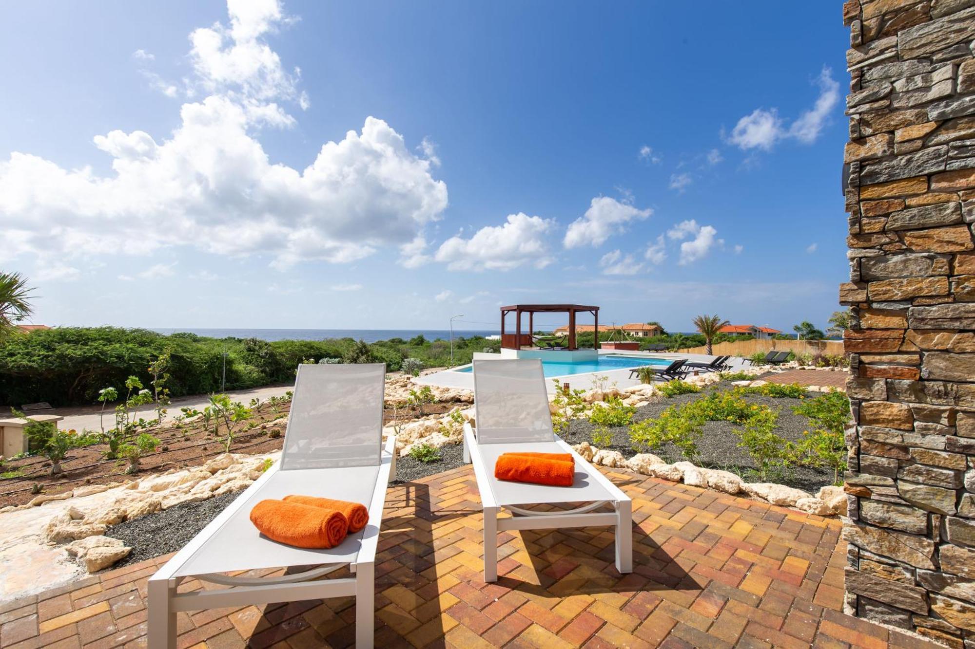 Coral Estate Ocean View Apartments Willemstad Exterior photo