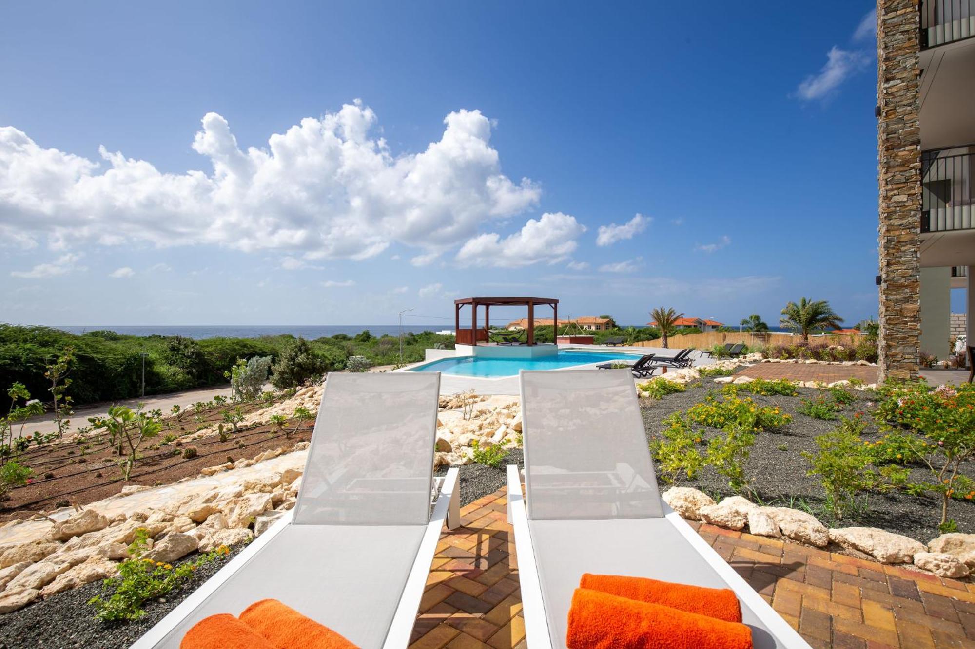 Coral Estate Ocean View Apartments Willemstad Exterior photo